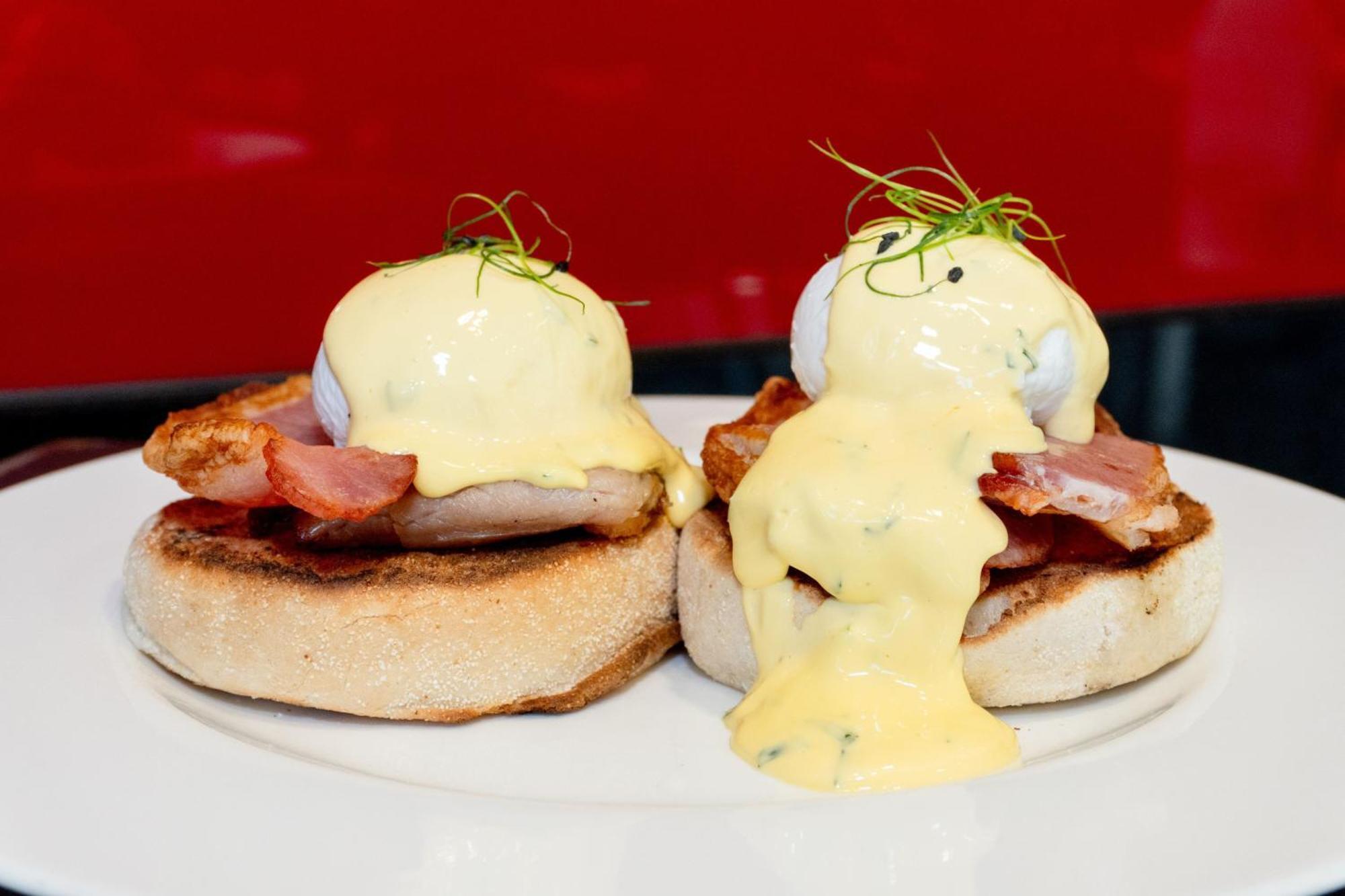 London Marriott Hotel Canary Wharf Luaran gambar Eggs Benedict